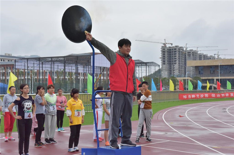 遵義醫(yī)學(xué)院69周年校慶田徑運(yùn)動會